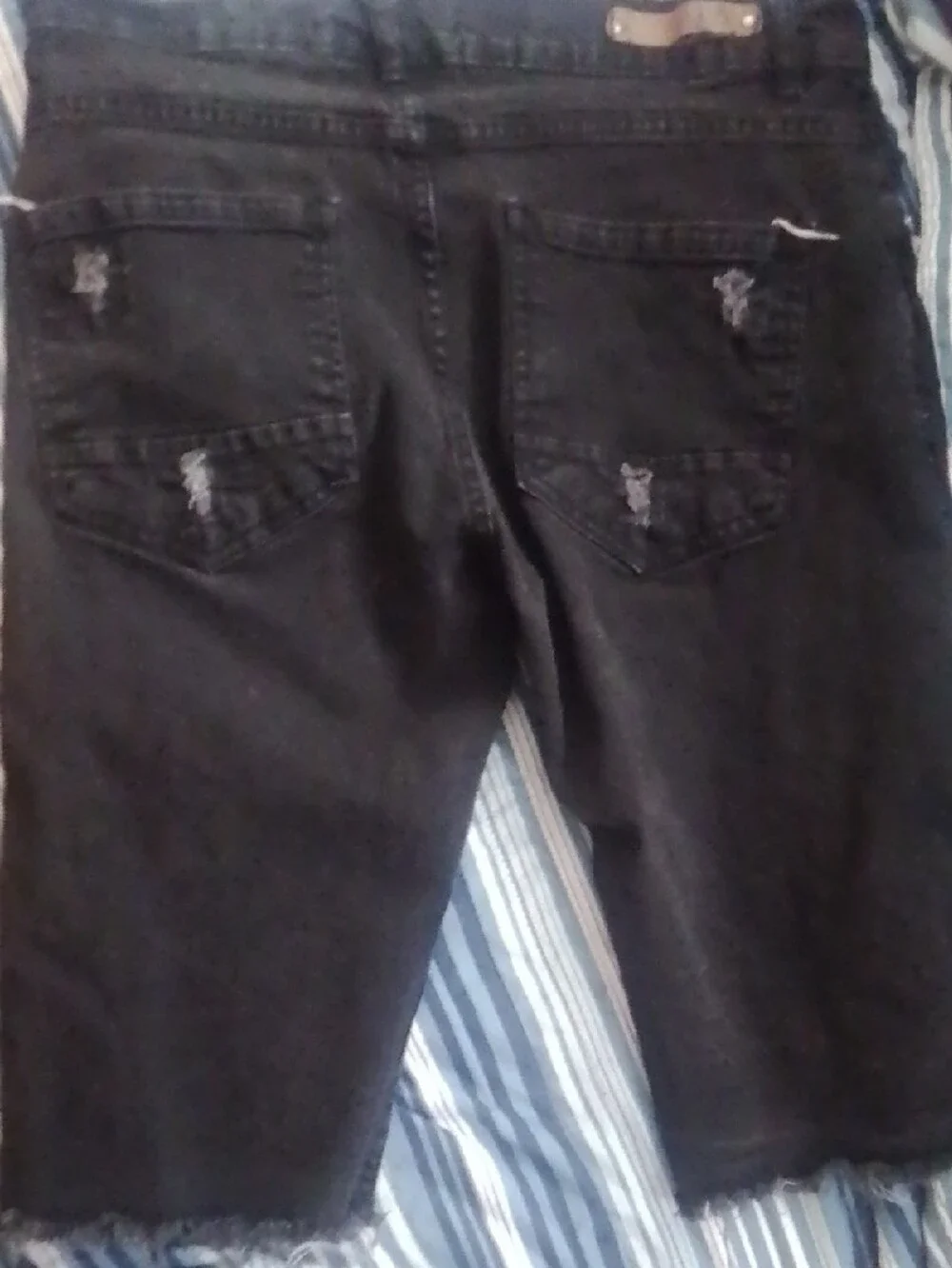 Black Distressed Men's Boyfriend Denim Shorts - Casual Ripped Style